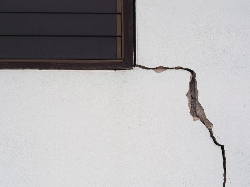 Cracked Wall Repair